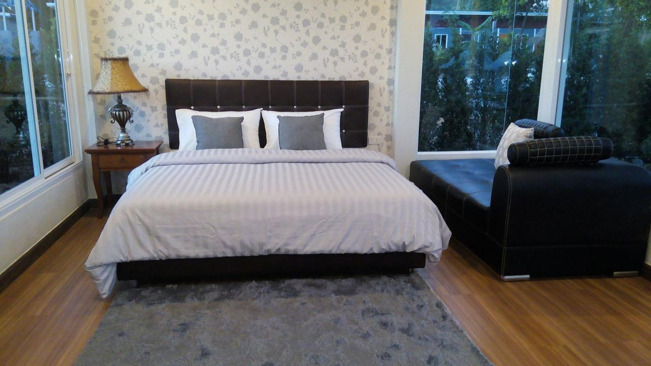 Bluemoon Riverside Phibun Mangsahan Zewnętrze zdjęcie